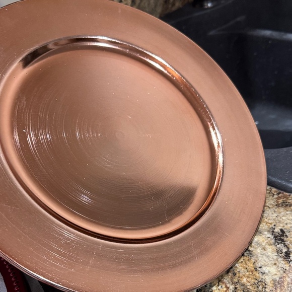 Lot of 18 charger plates - Picture 2 of 8